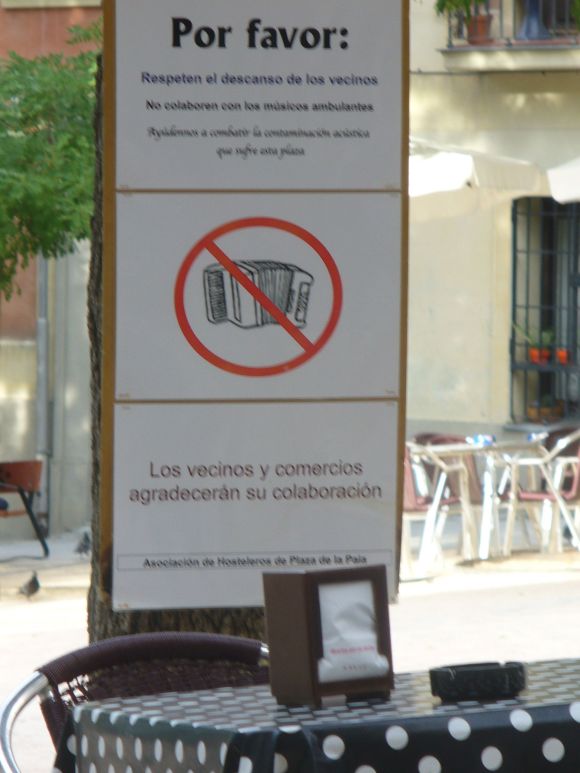accordion free zone